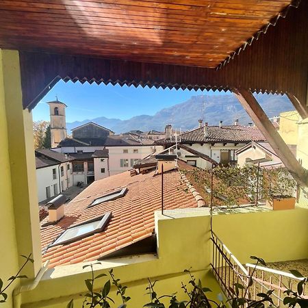 Appartamento Sui Tetti Del Centro Storico Роверето Екстериор снимка